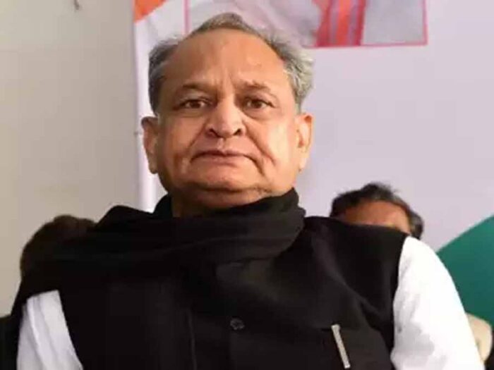 राजस्थान विधानसभा में हंगामा के बाद अशोक गहलोत बोले- इंदिरा गांधी पर स्तरहीन टिप्पणी बर्दाश्त नहीं