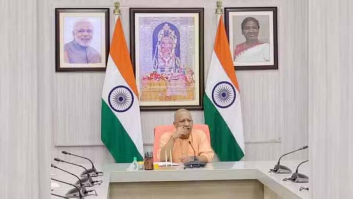 आज तक यूपी में पेश नहीं हुआ इतना बड़ा बजट, शिक्षा, स्वास्थ्य और विकास कार्यों को अलग-अलग विभाग को कई लाख करोड़ रुपए की राशि आवंटित