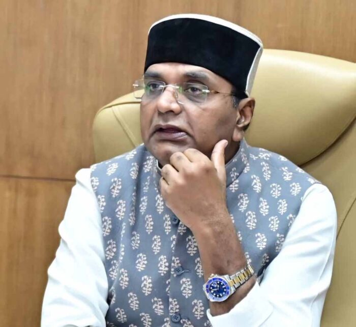 युवा केवल अपने लिये नहीं, परिवार के लिए नहीं राष्ट्र और समाज के लिये कार्य करें- मंत्री सारंग