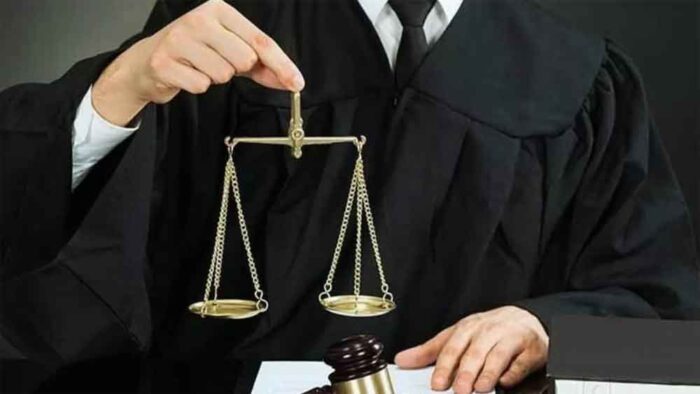 मध्य प्रदेश के कई शहरों में अधिवक्ता संशोधन बिल का विरोध, पारित हुआ तो वकीलों के अधिकार छीन जाएंगे