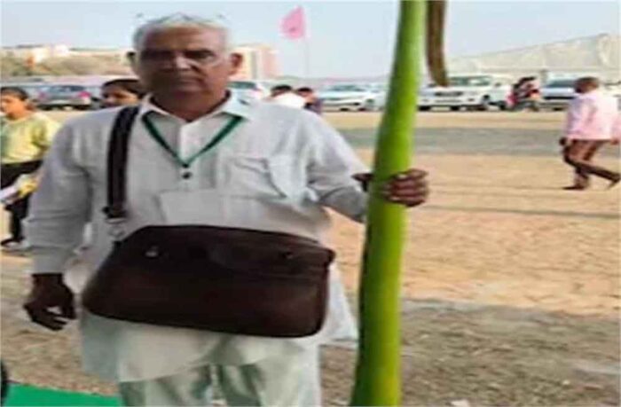 पूसा किसान मेले में जब हरियाणा के किसान 6 फीट 2 इंच लंबी लौकी लेकर पहुंचे, लोग हैरान