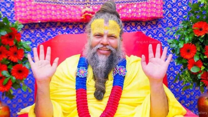 वृंदावन के संत प्रेमानंद महाराज रोज तड़के अपने भक्तों को दर्शन देते थे, अब हुए बंद, राधे केलि कुंज के रास्ते पर नहीं निकलेंगे