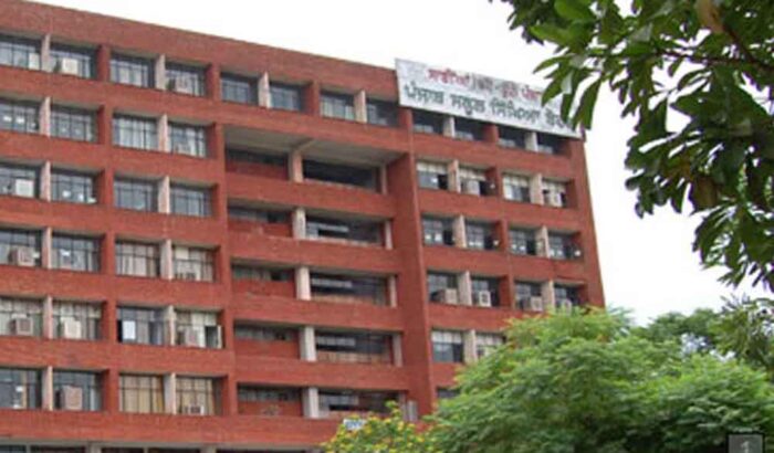बोर्ड परीक्षा को लेकर तैयारियां पूरी, 8वीं व 12वीं बोर्ड की वार्षिक परीक्षा के लिए 242 परीक्षा केंद्रों की सूची दी