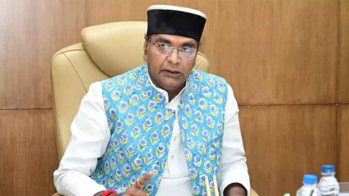 कैबिनेट मंत्री विश्वास सारंग ने कहा- हमारी सरकार हमेशा संवाद में करती है विश्वास