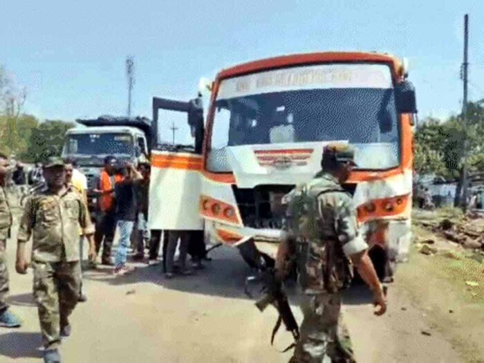 बिना ड्राइवर के 200 मीटर दौड़ी बस, मचाई तबाही