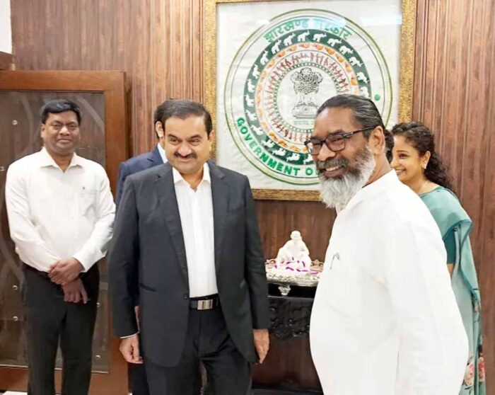 खनन अधिकारों को लेकर अडाणी और हेमंत सोरेन के बीच चर्चा , भाजपा ने उठाया सवाल