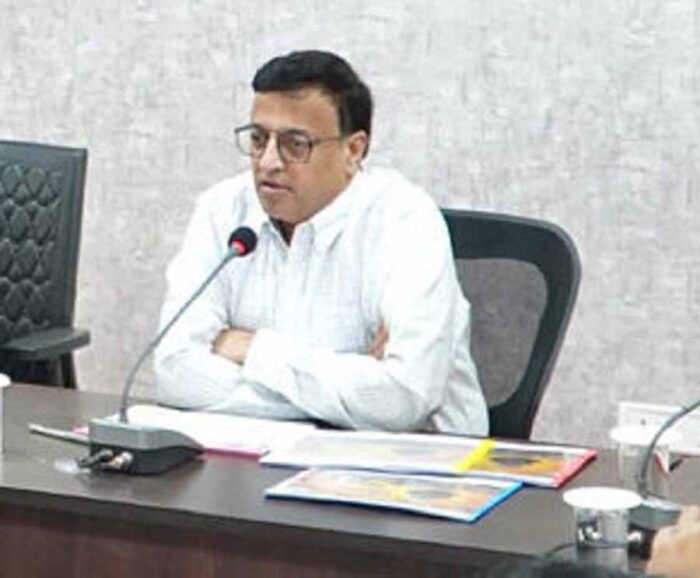 सिंहस्थ निर्माण कार्यों को गुणवत्ता और समय सीमा मे काम करना सुनिश्चित करें: अपर मुख्य सचिव मंडलोई