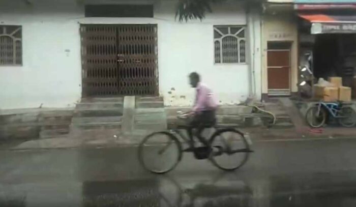 बिहार के विभिन्न हिस्सों में अगले 24 घंटे तक बारिश के आसार, वज्रपात से तीन लोगों की मौत