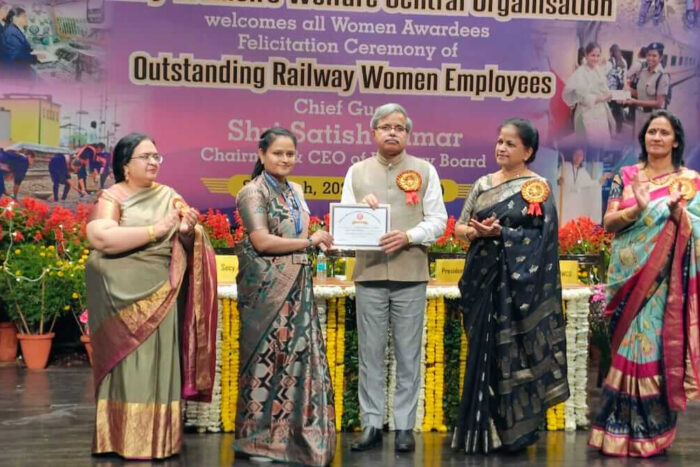 भोपाल मंडल की बेटी का दिल्ली में सम्मान, बनीं WCR की गौरवशाली पहचान