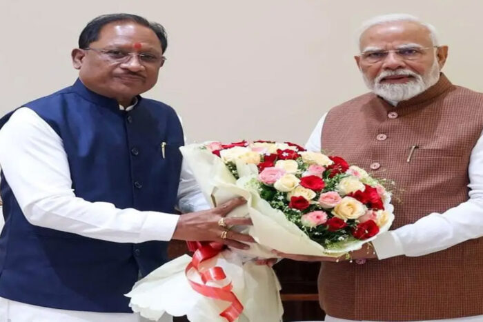 सीएम विष्णुदेव सायने दिल्ली में नरेंद्र पीएम मोदी से मुलाकात कर बस्तर के विकास का रोडमैप सौंपा