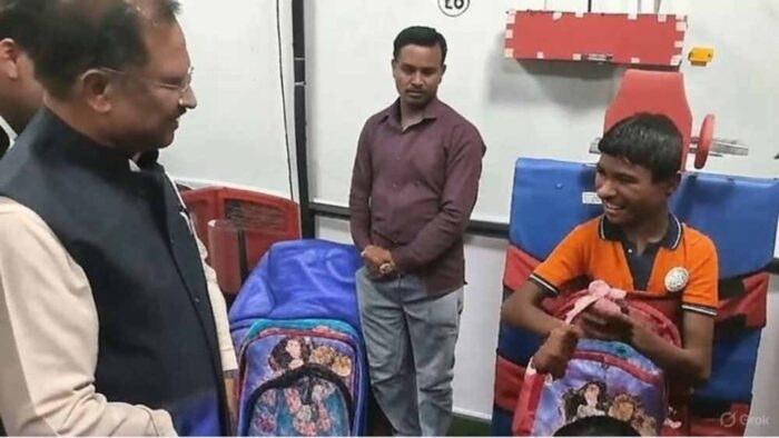 बलौदाबाजार में सीएम साय ने मानसिक रूप से कमजोर बच्चों से की मुलाकात