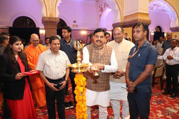 राज्य आनंद संस्थान एवं म.प्र. जन अभियान परिषद के बीच हुआ एम.ओ.यू.