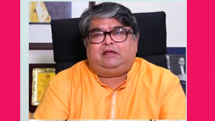 सावरकर के पोते  रणजीत ने कहा- बांग्लादेशियों का आर्थिक बहिष्कार होना चाहिए