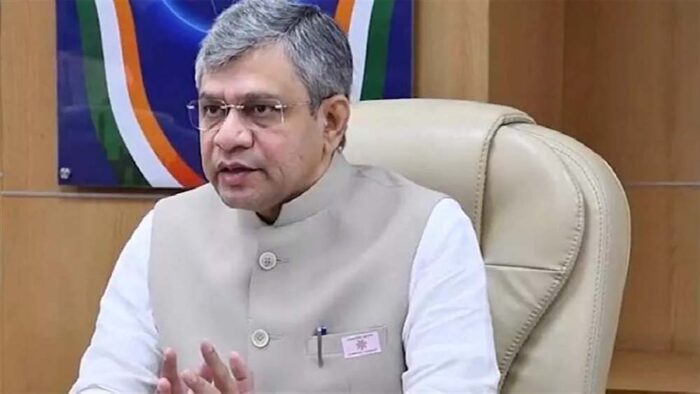 रेल मंत्री अश्विनी वैष्णव ने दिया महत्वपूर्ण बयान, ममता और लालू के कार्यकाल में औसतन हर दिन होती थीं रेल दुर्घटनाएं