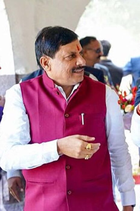 मुख्यमंत्री डॉ. यादव ने की ओंकारेश्वर में माँ नर्मदा की पूजा और आरती, कहा- किया जायेगा विकास