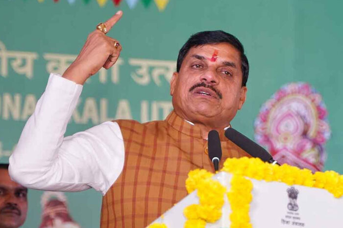सीएम ने अपने 14 महीने के कार्यकाल में तीन महीने औद्योगिक निवेश का माहौल बनाने में लगाए