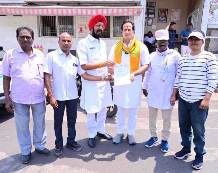 पूर्व विधायक विकास उपाध्याय ने टोल प्लाजा में अवैध वसूली मामले में केंद्रीय मंत्री गडकरी को लिखा पत्र