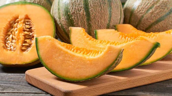 गर्मी के मौसम में खरबूजा खाना बेहद फायदेमंद
