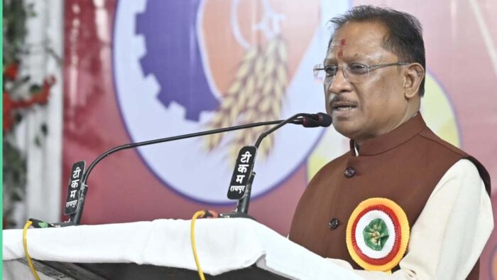 मुख्यमंत्री साय ने अधिवेशन में 21 राज्यों से आए श्रमवीरों का प्रभु श्रीराम के ननिहाल में स्वागत किया