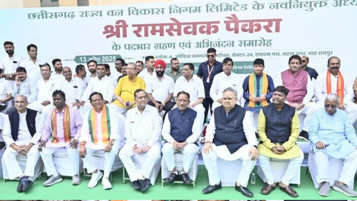 मुख्यमंत्री साय ने रामसेवक पैकरा वरिष्ठ राजनेता हैं और सामाजिक जीवन का उन्हें लंबा अनुभव है