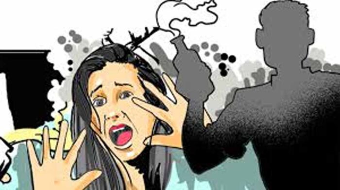 भाजपा नेता की बेटी पर एसिड अटैक
