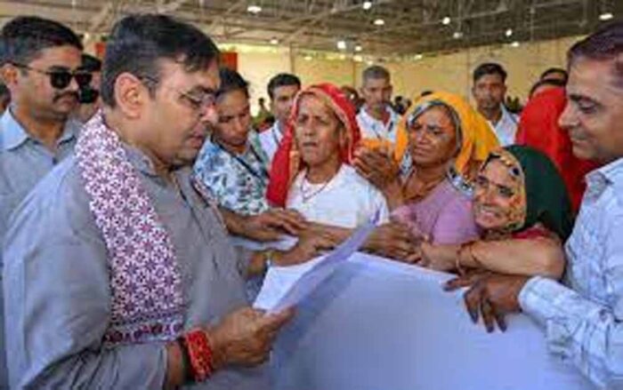 मुख्यमंत्री भजनलाल शर्मा ने की जनसुनवाई: अधिकारियों को दिए निर्देश, आमजन की परिवेदनाओं का हो त्वरित निस्तारण