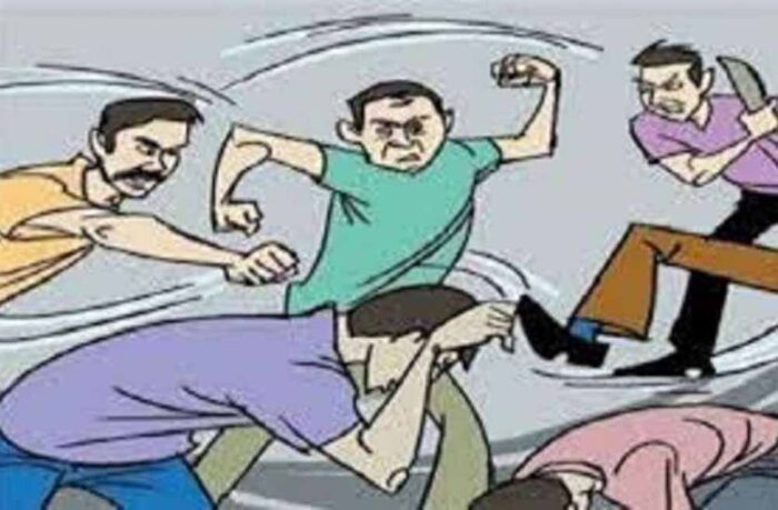 युवक को नग्न कर बर्बरता पूर्वक पीटा, पुलिस ने 6 को लिया  हिरासत में