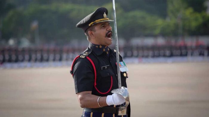 इंडियन आर्मी ने कई पदों पर भर्ती का नोटिफिकेशन जारी, 50 हजार से ज्यादा सैलरी
