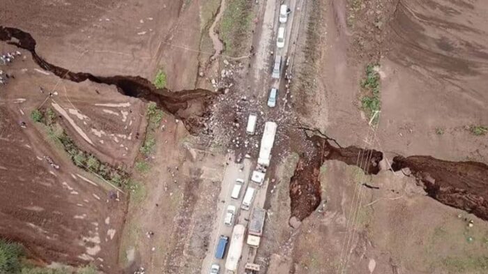 दो टुकड़ों में टूट जाएगा अफ्रीका, बनेगा नया महासागर, बनी 3500 KM लंबी दरार…
