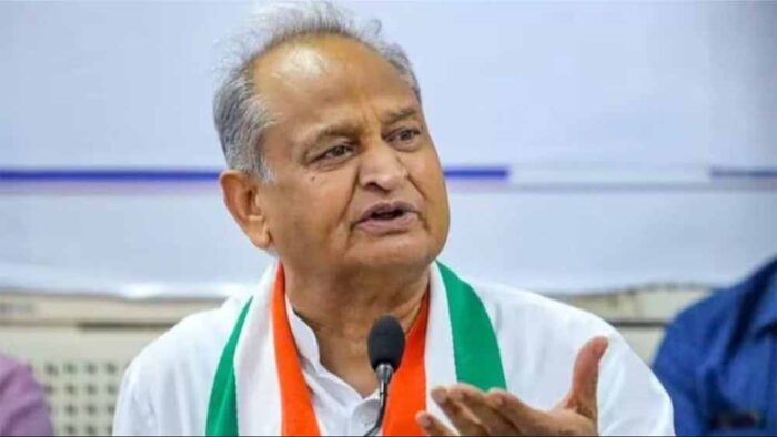 पूर्व मुख्यमंत्री अशोक गहलोत ने बजरी माफिया के हमले में घायल कांस्टेबल के निधन पर जताया शोक