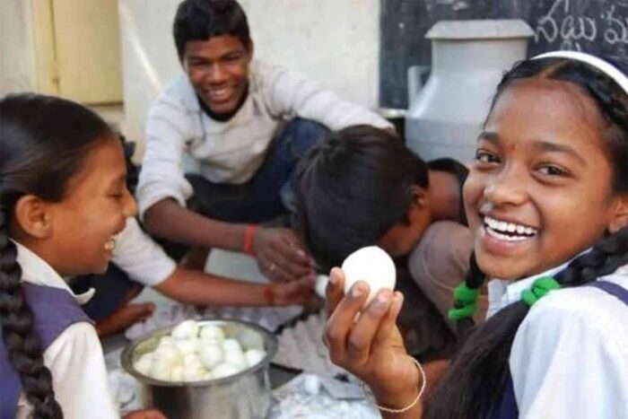 बिहार मिड डे मील में फिर शामिल हुआ अंडा, सप्ताह में एक दिन मिलेगा