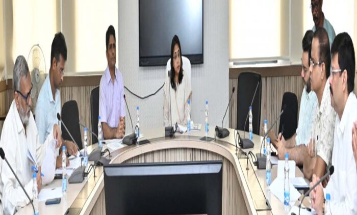 रायपुर : बाढ़ नियंत्रण हाई पावर कमेटी की बैठक सम्पन्न