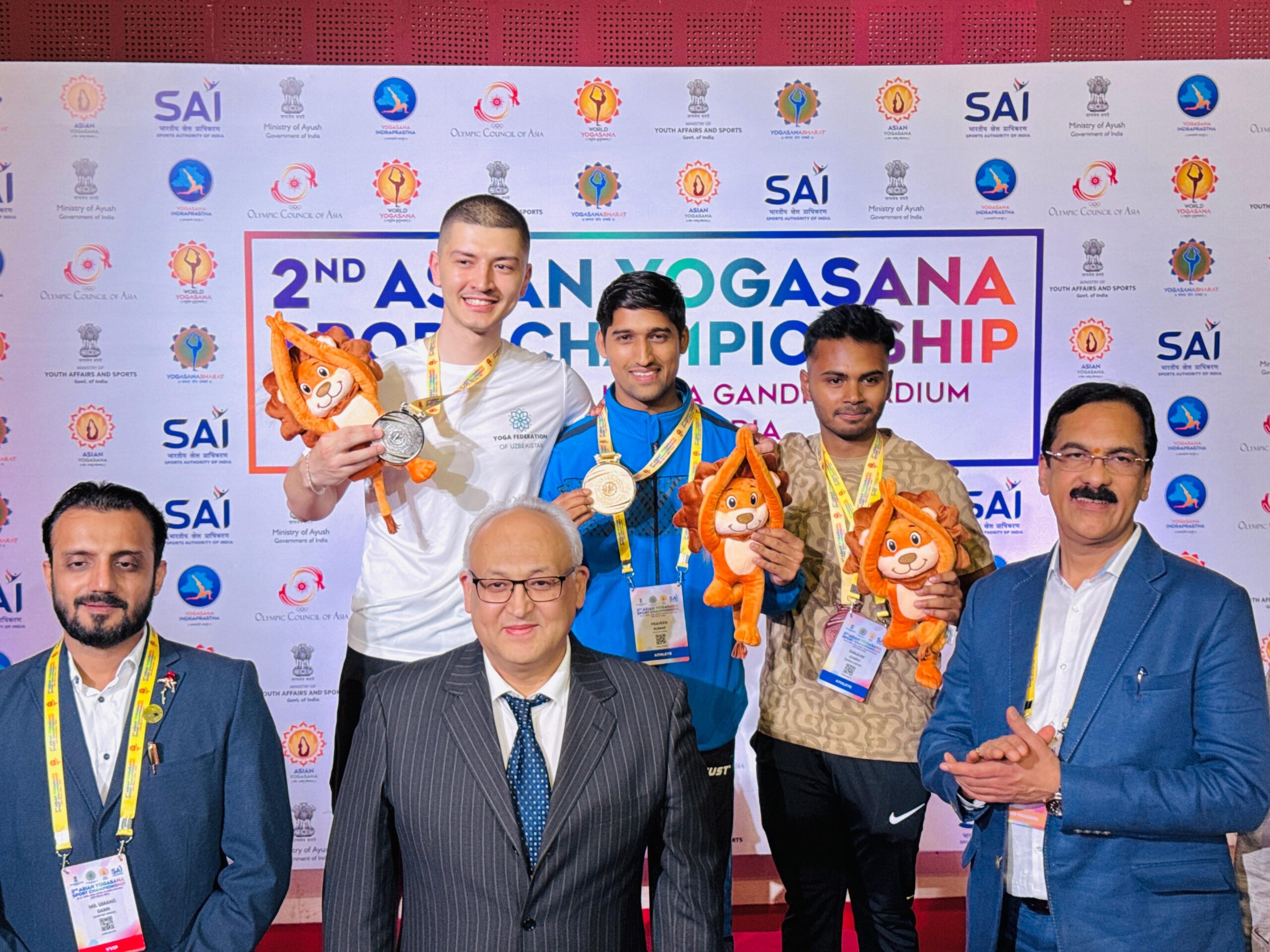Praveen Pathak of Uttar Pradesh won 2nd gold medals in 2nd Asian Yogasana