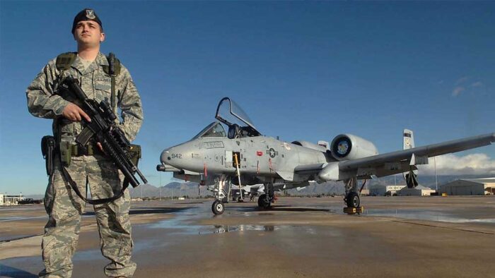 USAF के अधिकारियों की एक टीम बांग्लादेश की राजधानी ढाका पहुंची,  म्यांमार और बांग्लादेश बॉर्डर पर कुछ बड़ा होना वाला है?