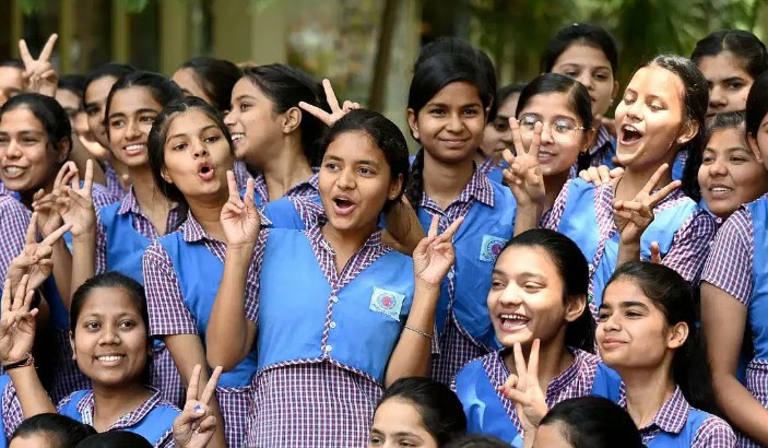 हिमाचल प्रदेश स्कूल शिक्षा बोर्ड 12वीं के नतीजे जारी, बेटियों ने मारी बाजी