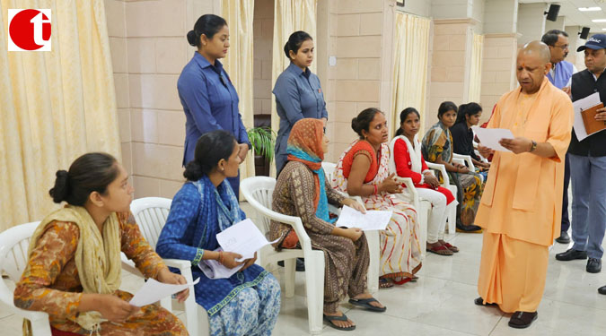 जनता दर्शन में बोले सीएम योगी, प्रदेशवासियों की सुरक्षा और सम्मान ही सरकार का ध्येय