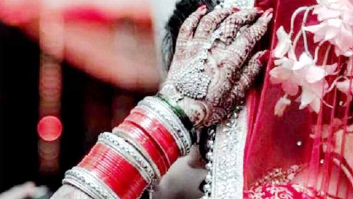 बारात आने से पहले दुल्हन की संदिग्ध हालत में मौत, खुशी का घर बना मातम, डोली की जगह उठी अर्थी!