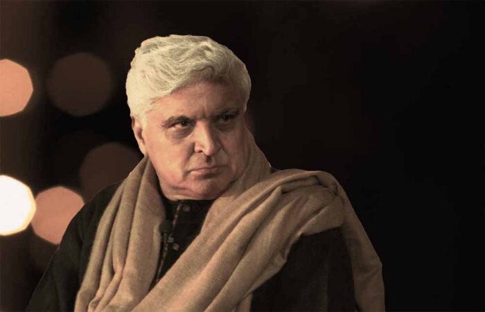 जावेद अख्तर ने सोशल मीडिया पर एक पोस्ट शेयर किया, और कहा, उन्हें लगता है विराट में अभी भी बहुत क्रिकेट बाकी
