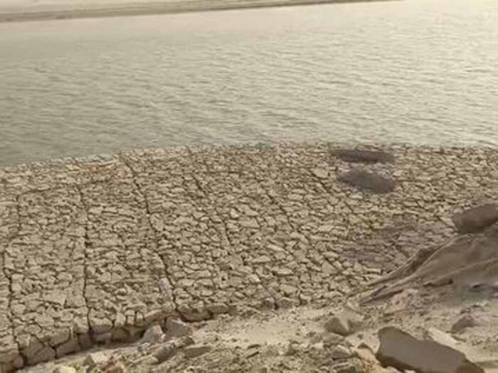 अब चुल्लू में डूबने को भी नहीं है पानी, प्यासे मरने की नौबत, खानपुर डैम में मात्र 35 दिन का बचा पानी