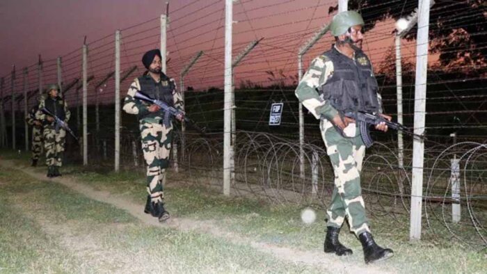 ‘ऑपरेशन सिंदूर’ के बाद पड़ोसी मुल्क के साथ तनाव चरम पर, 4 जिलों में स्कूल बंद, छुट्टियां भी रद्द, हाई अलर्ट