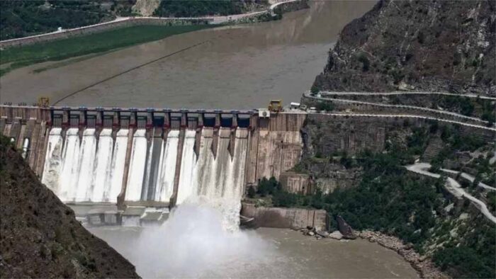 भारत और पाकिस्तान में तनाव बढ़ता जा रहा है, सिंधु नदी पर डैम बनाया तो कर देंगे नष्ट, भारत को एक और गीदड़भभकी