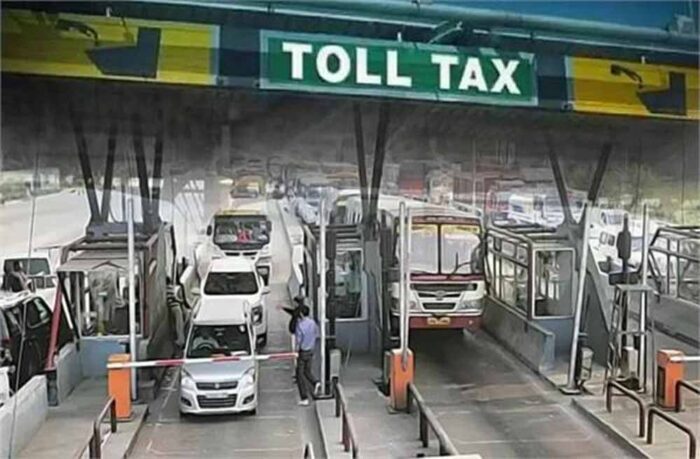 पंजाब का ये महंगा टोल प्लाजा करवाया फ्री! बिना पर्ची कटवाएं गुजर रहे वाहन