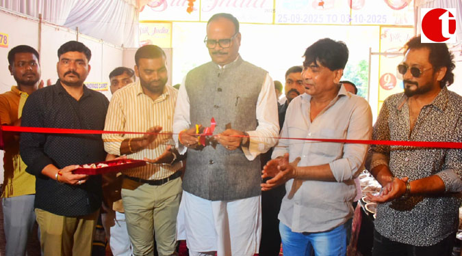 Navratri-Dussehra Special Collection: Deputy Chief Minister Brijesh Pathak Inaugurates 'New Craft Silk India Exhibition 2025'