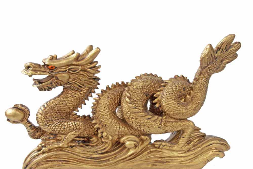 घर की नकारात्मक ऊर्जा दूर करे ड्रैगन, बनाएं इसे सुरक्षा कवच