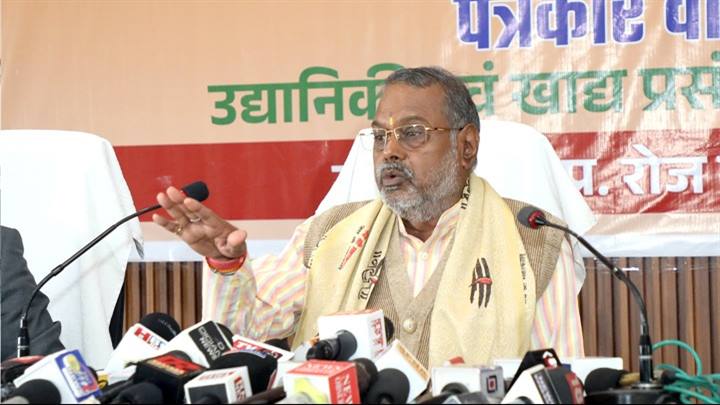 उद्यानिकी मंत्री कुशवाह ने कहा- पुष्प उत्पादन को दिया जायेगा व्यवसायिक स्वरूप