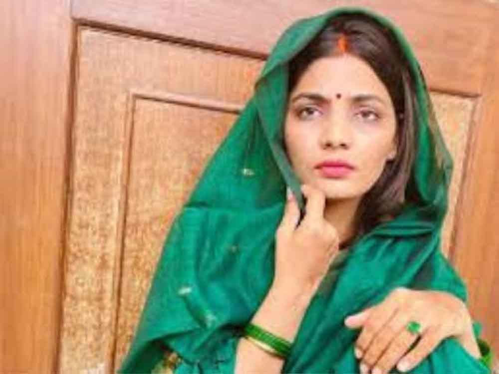नेहा सिंह राठौर को बड़ी राहत: विवादित सोशल मीडिया पोस्ट पर सुप्रीम कोर्ट का आदेश