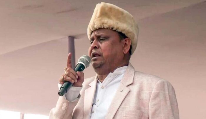 बंगाल राजनीति में ट्विस्ट: हुमायूं कबीर का बड़ा फैसला, अब नजर AIMIM के जवाब पर