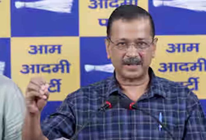 कोर्ट से बरी हुए केजरीवाल और सिसोदिया, विपक्ष का हमला तेज