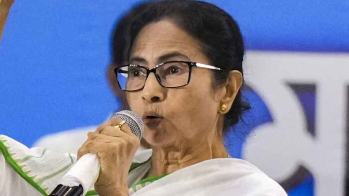 दीदी का बड़ा दांव! चुनाव से पहले BJP सांसद को सम्मान देकर क्या साधना चाहती हैं ममता बनर्जी
