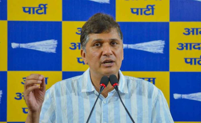 ‘नाम बदलकर श्रेय लूट रही सरकार’—मोहल्ला क्लीनिक विवाद पर सौरभ भारद्वाज के गंभीर आरोप